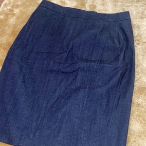Akris Punto Knee Length Skirt